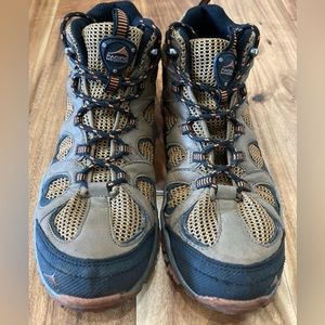 Pacific Mountain youth hiking boots